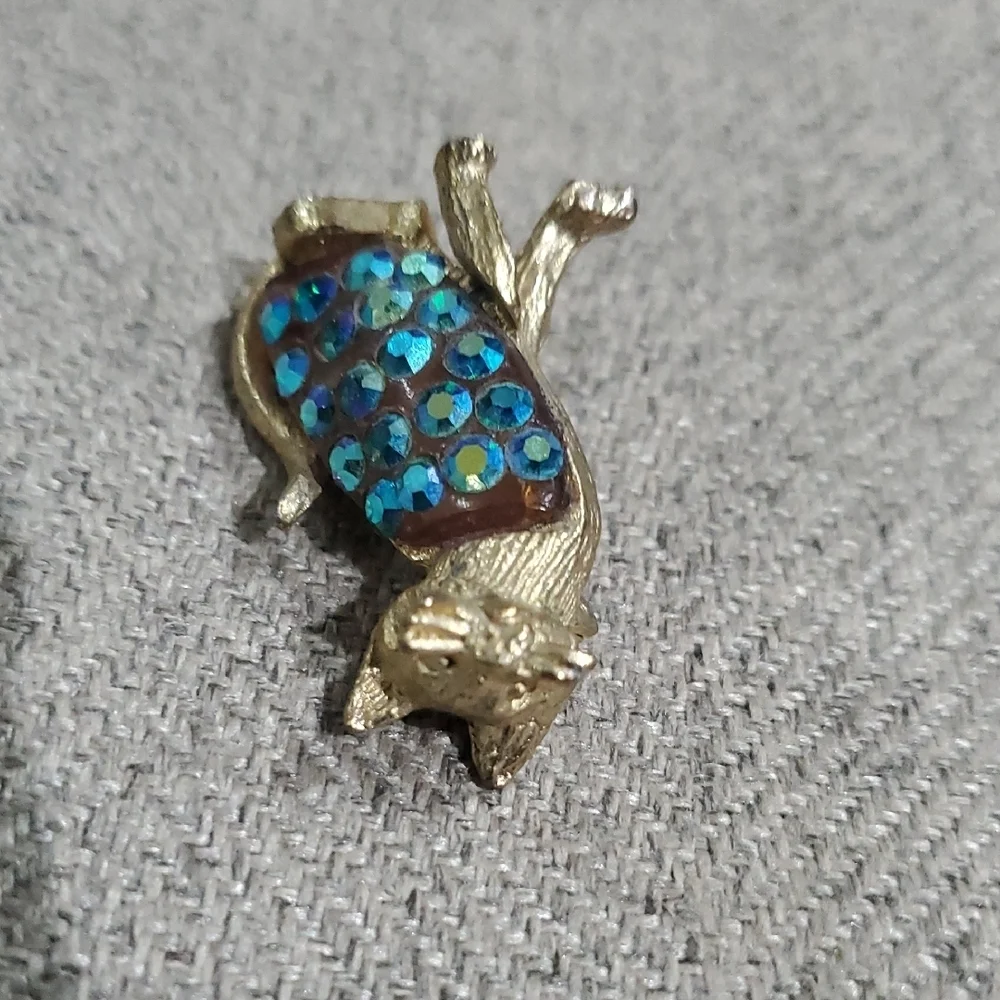Vintage Gold Tone and Blue Belly Kitty Cat Brooch Meow Animal Gems Bling